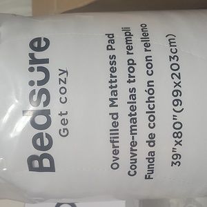 Bedsure Overfilled Mattress pad Twin xl 39"x80" new in box